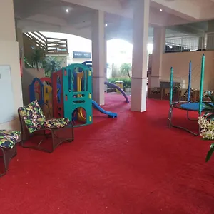 https://bombinhas-summer-beach-bombinhas-88215-000-2.santa-catarina-brasil.com