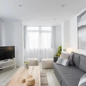 Apartament Urbe10 Angel Ganivet 2 Bedrooms, Malaga